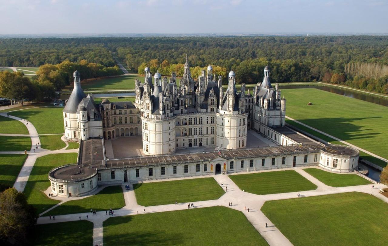 Loft Au Coeur De La Vallee De La Loire モンルイ・シュル・ロワール エクステリア 写真